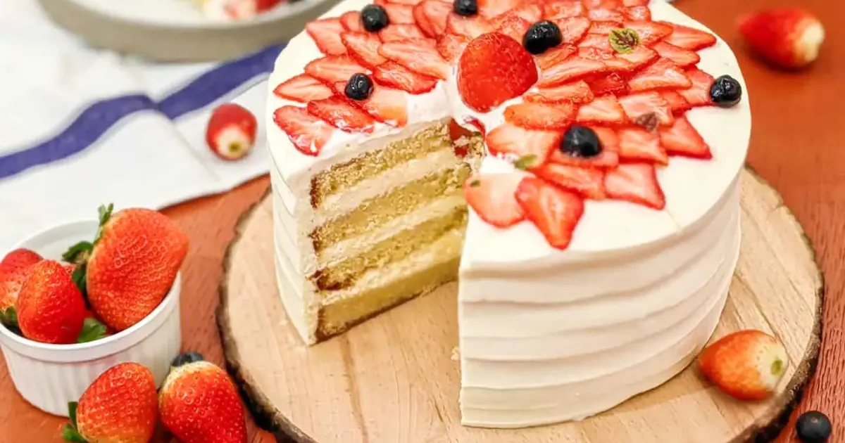 Confissões de um Chef Amador: Meu Bolo de Pistache e Morango