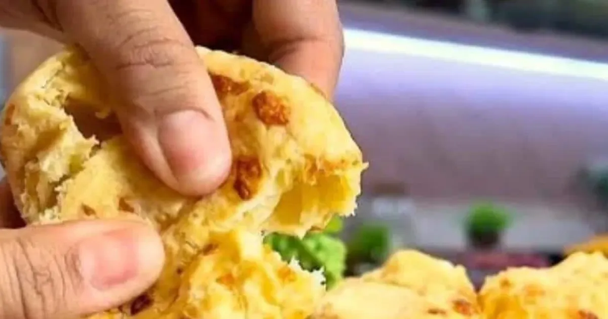 Descobri a receita perfeita de pão de queijo para o lanche!
