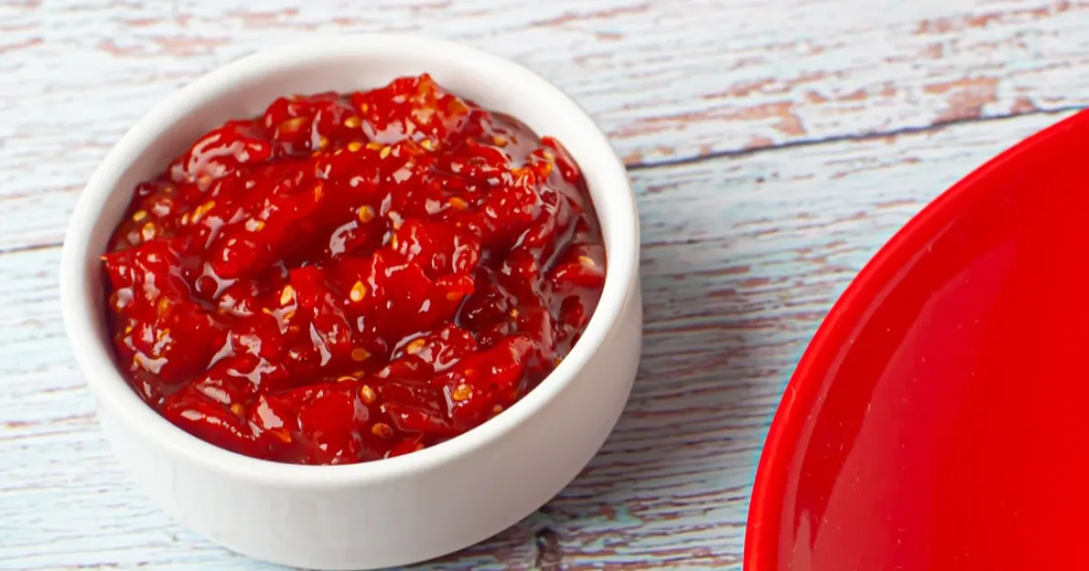 Descobri o Segredo do Sabor: Geleia de Tomate na Minha Cozinha!