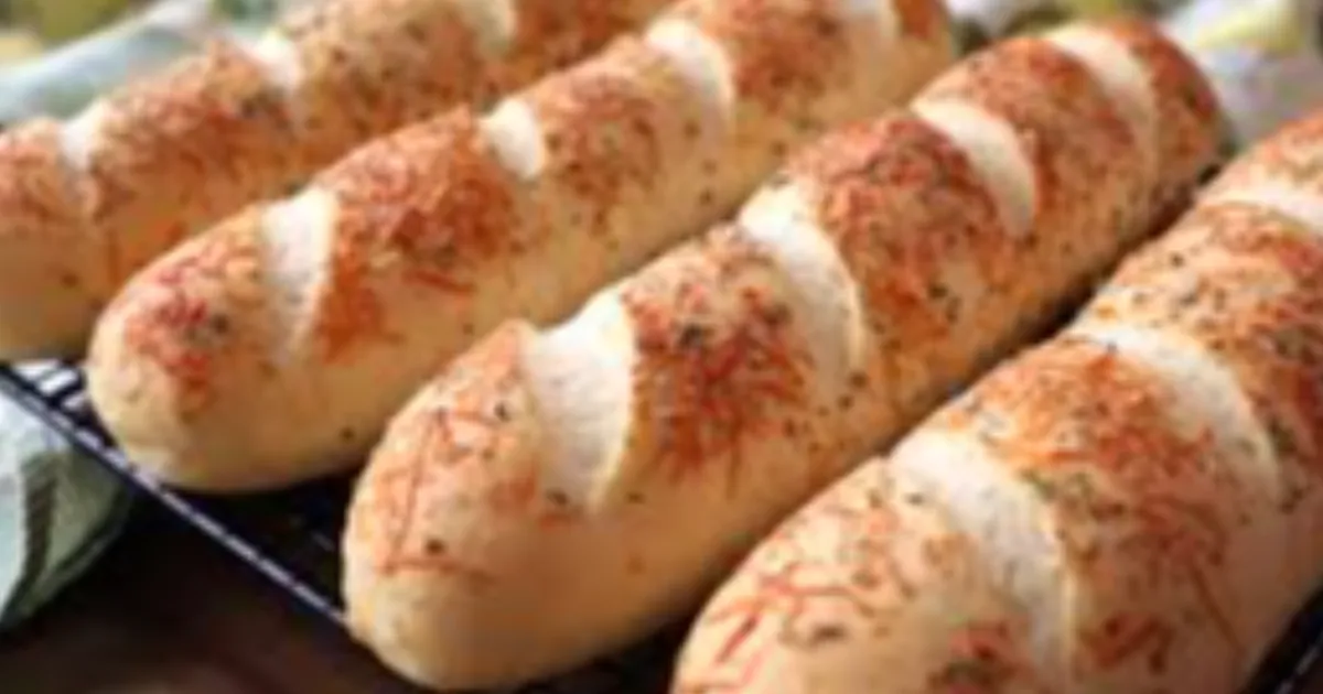 A Magia do Meu Pão Caseiro de Parmesão que Não Precisa Sovar