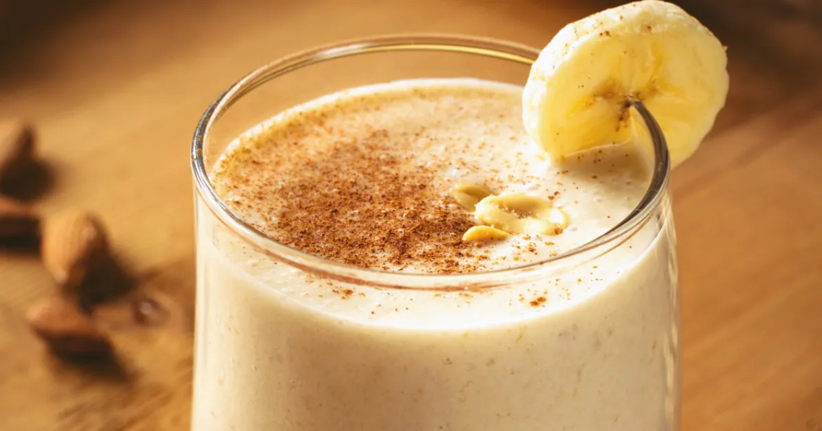 Descobrindo o Sabor: Meu Primeiro Encontro com o Smoothie de Banana e Canela