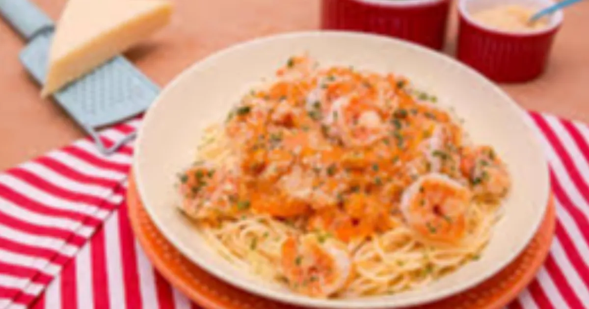 Descobrindo Sabores: Meu Primeiro Espaguete ao Cremoso de Camarões