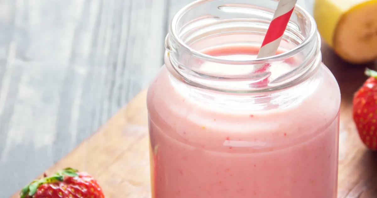 Descobrindo Sabores: Meu Smoothie de Banana e Frutas Vermelhas