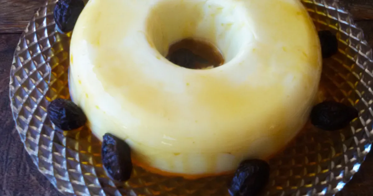 Doce Lembrança: A Vez que Preparei Manjar de Coco com Ameixas