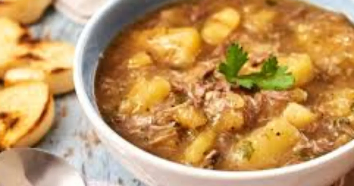 Sabor das Raízes: Minha Experiência com Sopa de Mandioca