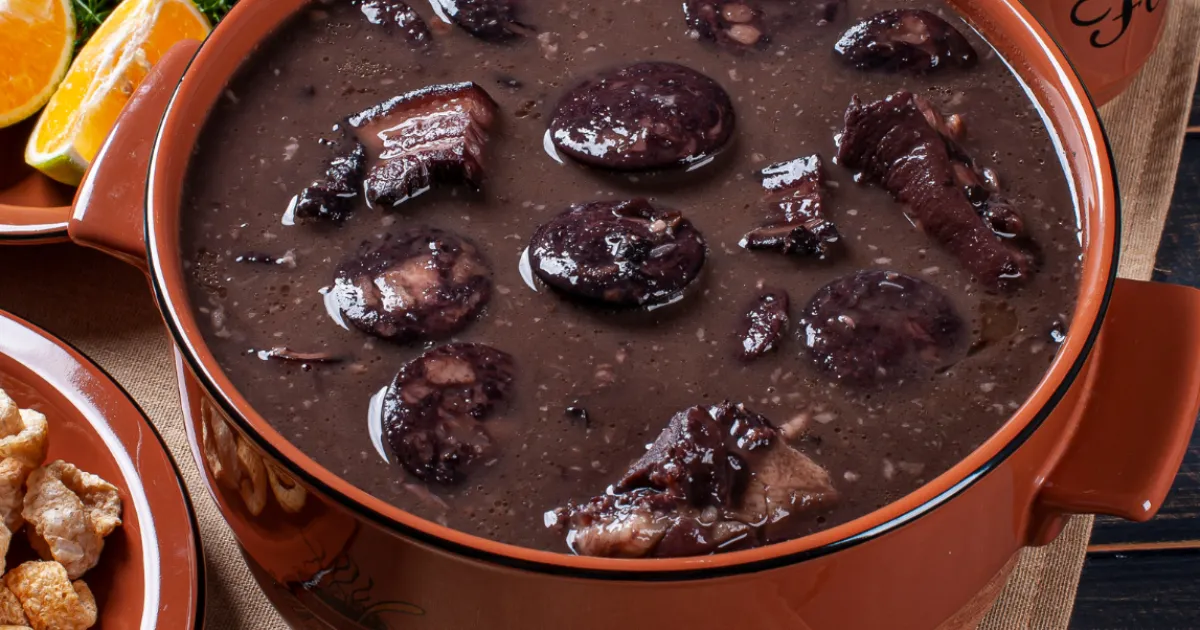 Sabor de Raízes: Minha Experiência com a Tradicional Feijoada Brasileira