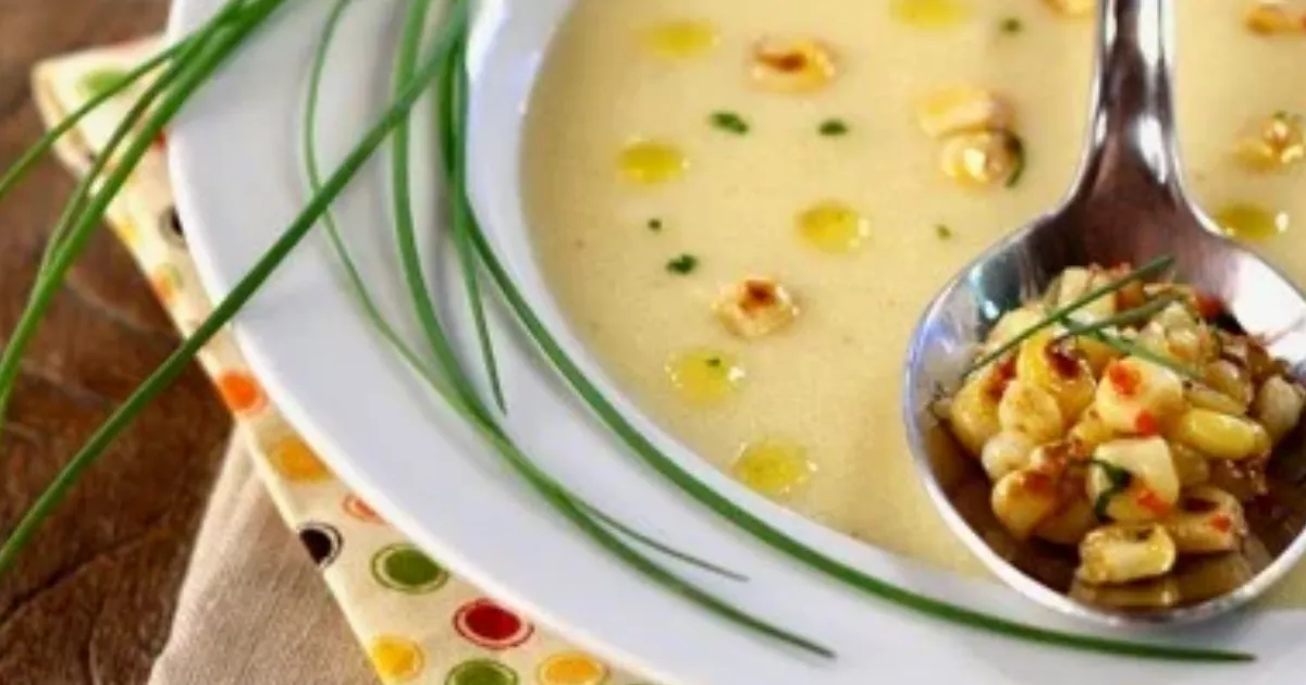 Sabores da Fazenda: Minha Receita de Sopa de Frango com Milho