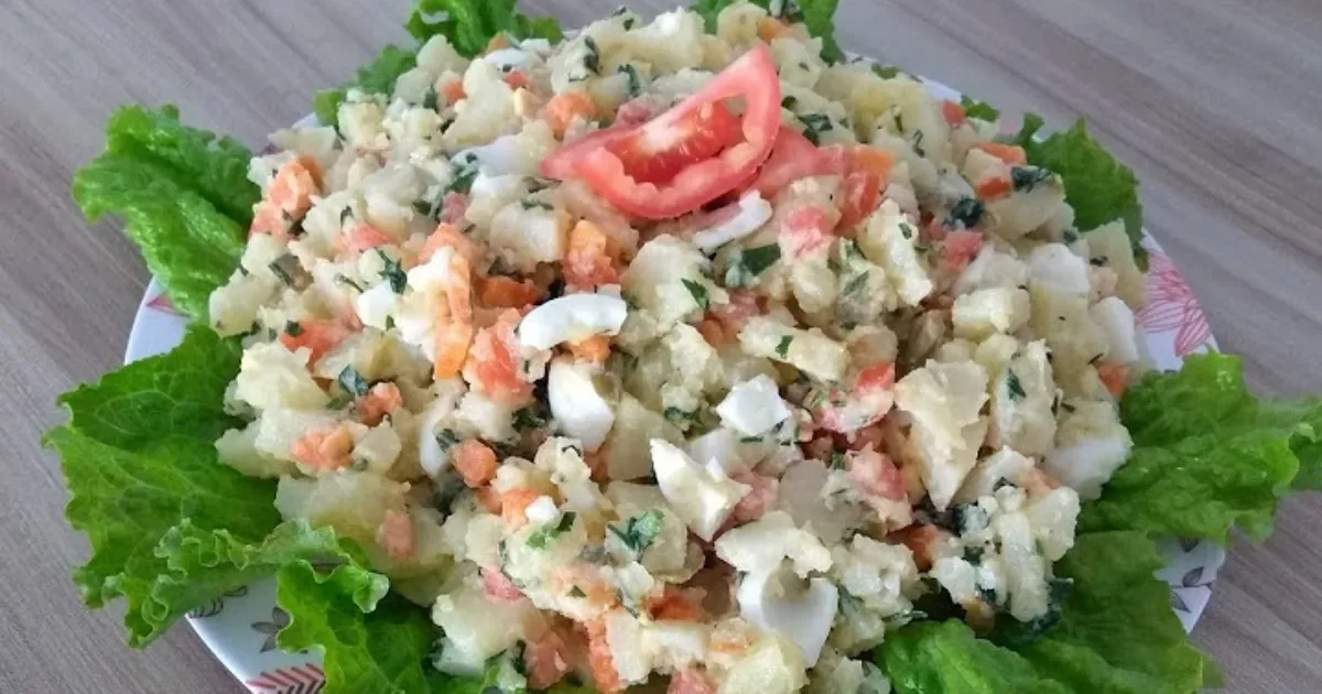 Aprenda comigo a criar uma deliciosa salada de batatas de maneira rápida e fácil, perfeita...