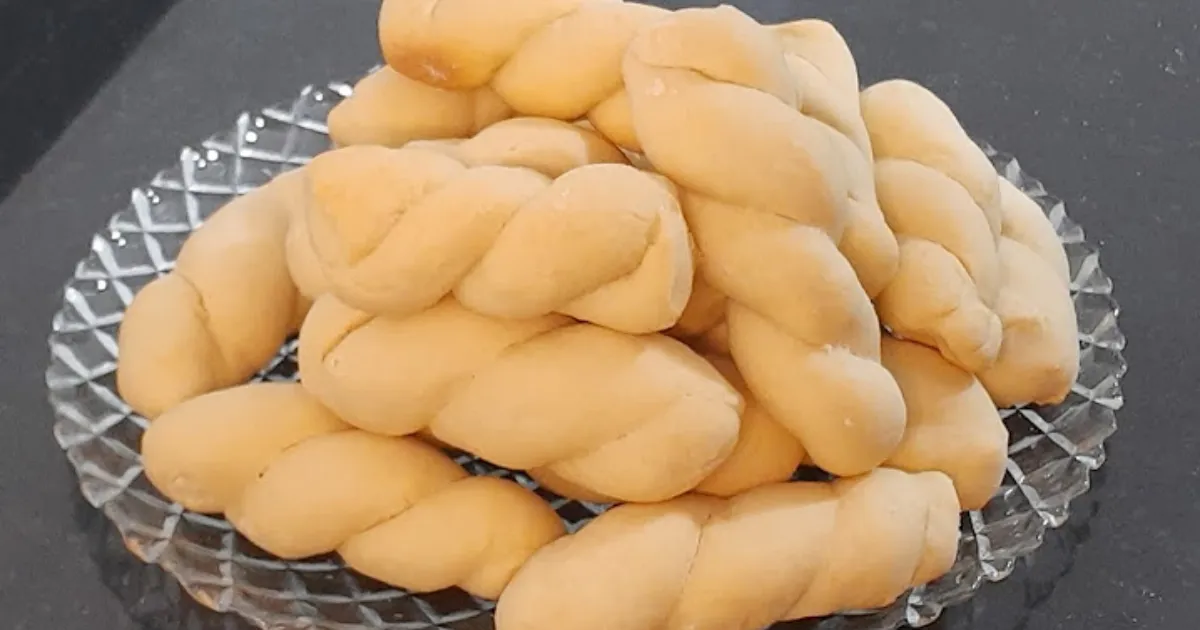 Descobrindo as Delícias da Vovó: Biscoito de Trigo Caseiro