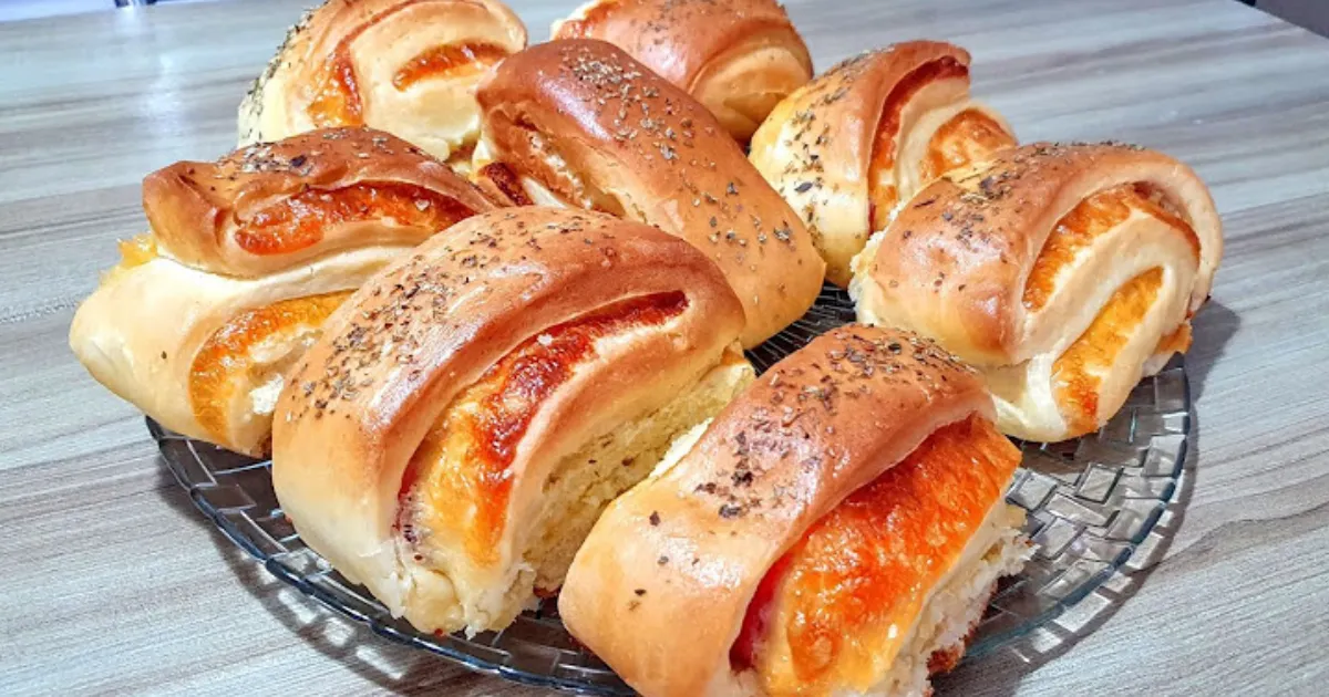 Descobrindo os Segredos do Saboroso Enroladinho de Presunto e Queijo