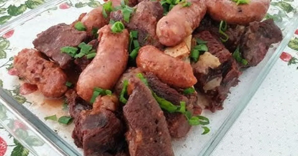 Minha aventura culinária: costela e linguiça na pressão em alto-mar