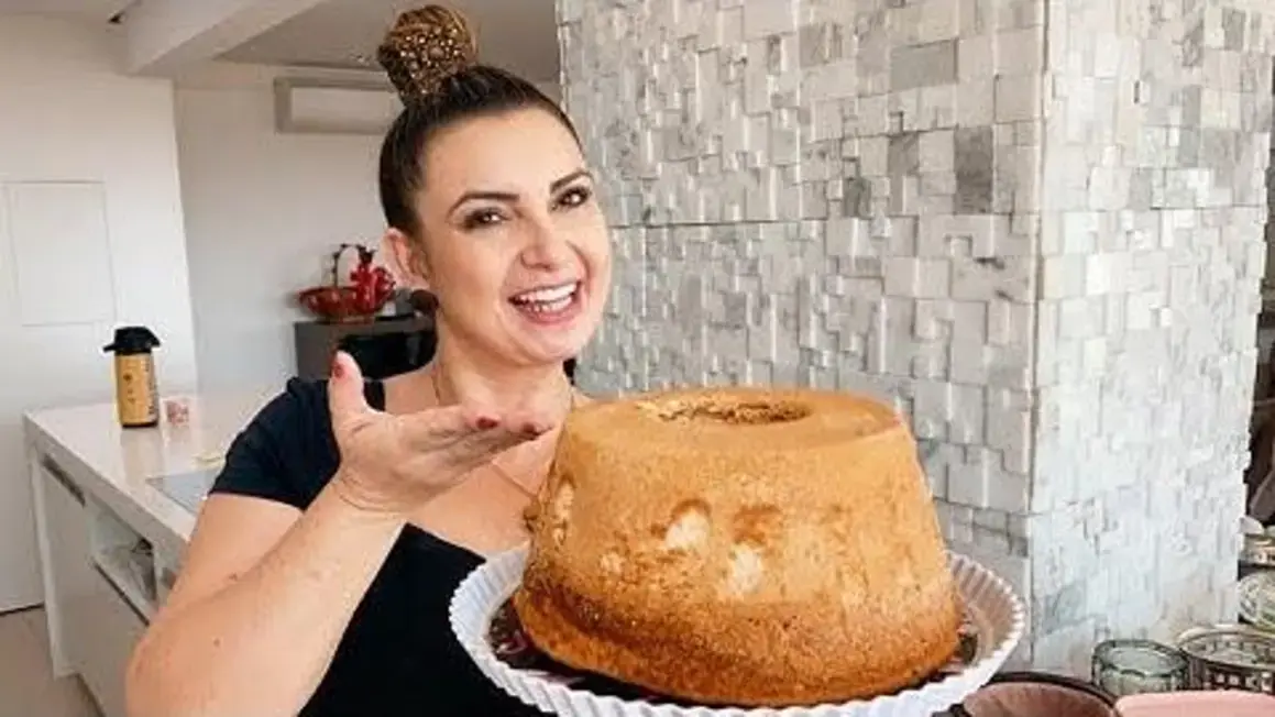 Receita de Bolo Sem Farinha de Trigo: Nunca Vi Um Crescer Tanto Assim!