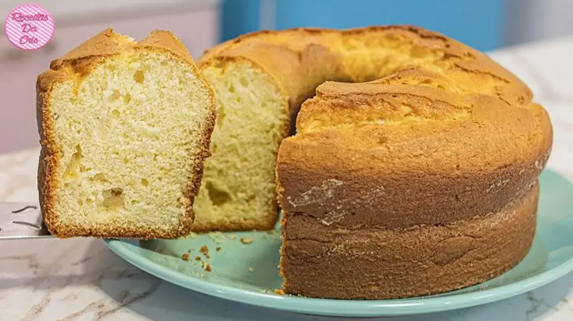 Receita de Bolo Simples de Liquidificador: Fofinho, Econômico e Rápido de Fazer