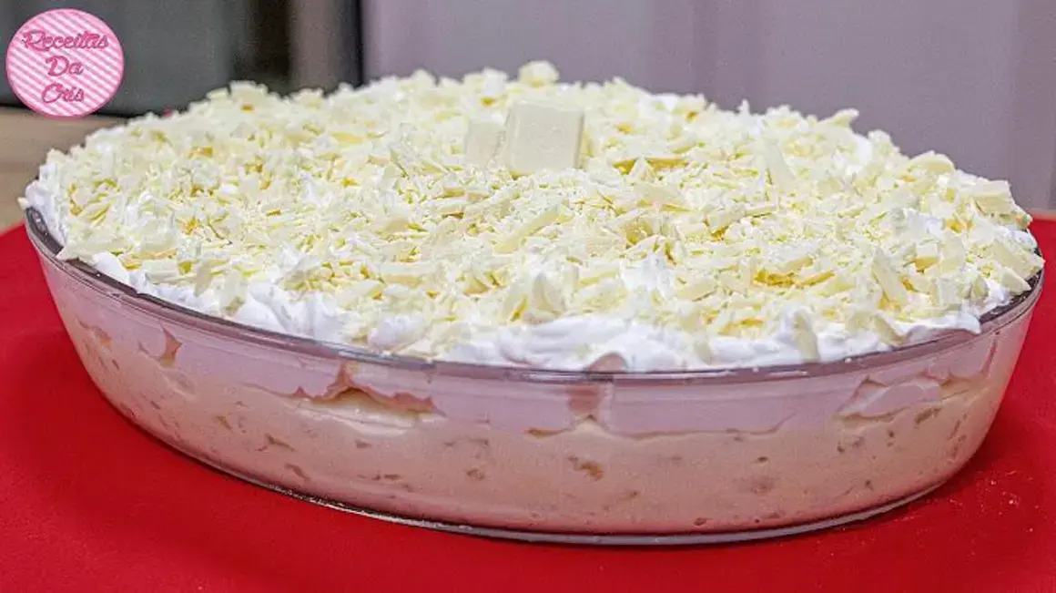 Receita de Gelado de Abacaxi com Chocolate Branco para um Natal Especial