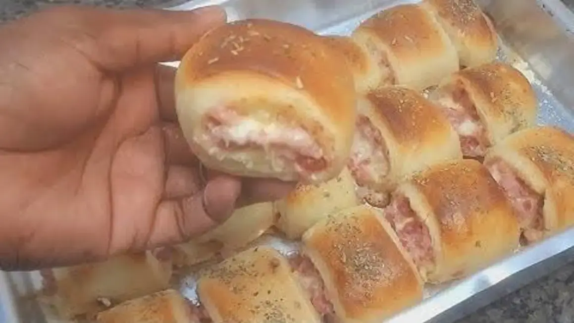 Receita de Joelho de Queijo e Presunto: Um Salgado Assado Delicioso para o Lanche