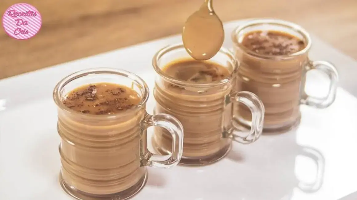 Receita de Leite Quente Caramelado Cremoso para aquecer seu dia com sabor especial