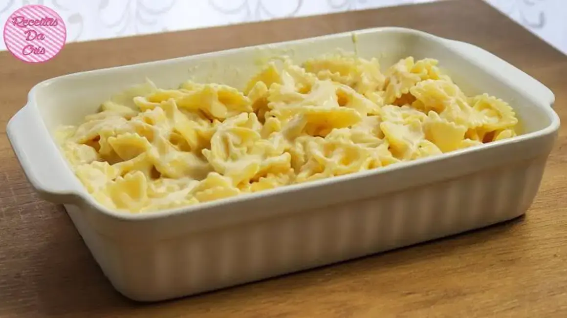 Receita de Macarrão ao Molho Branco Simples e Rápido para o Dia a Dia
