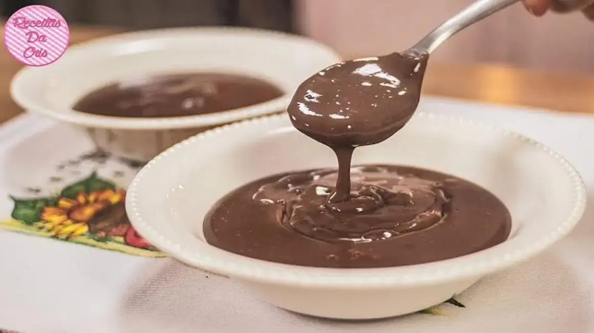 Receita de Mingau de Chocolate: Aprenda a fazer essa delícia cremosinha em casa