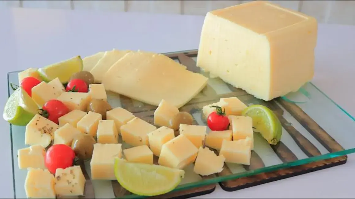 Receita de Mussarela Que Derrete: Aprenda a Fazer em 10 Minutos e Delicie-se!