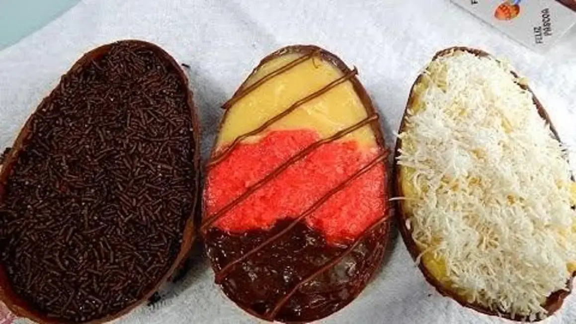 Receita de Ovo de Páscoa de Colher Caseiro: Recheando e Embalando para a Páscoa