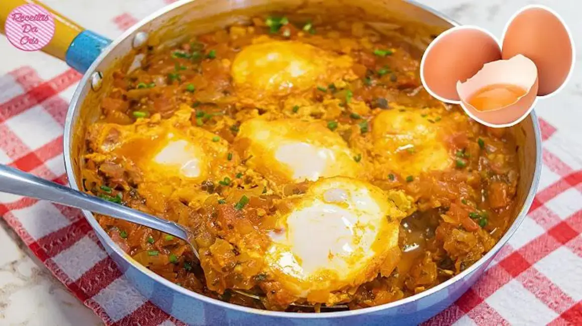 Receita de Ovos ao Molho: Suculenta Opção para o Almoço ou Lanche com Pão