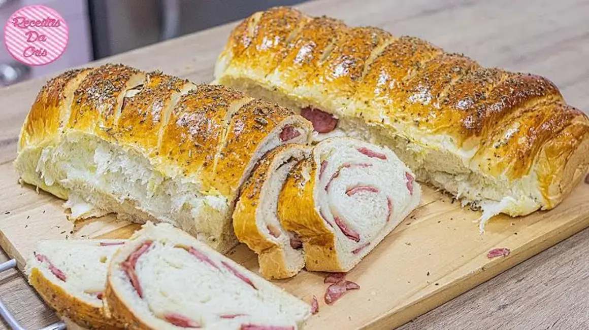 Receita de Pão Caseiro de Calabresa: Aprenda a Fazer Esse Delicioso Pão