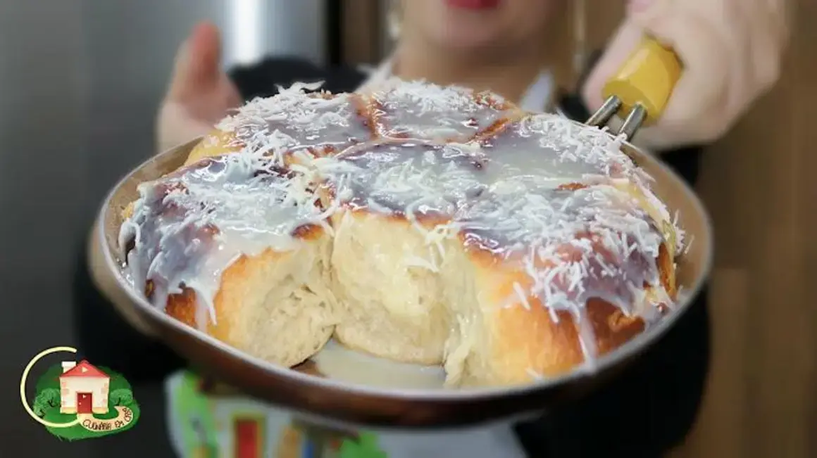 Receita de Pão Caseiro e Rosca Doce Feita Direto na Frigideira em 20 Minutos