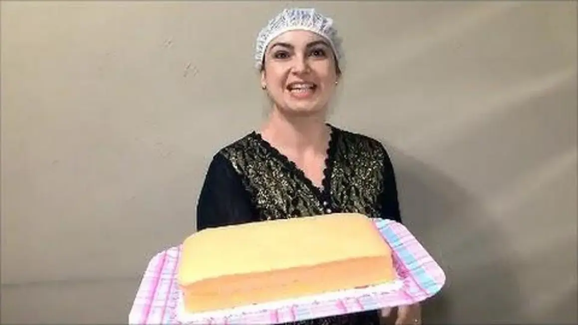 Receita de Pão de ló simples e fácil para preparar em casa com amor e carinho