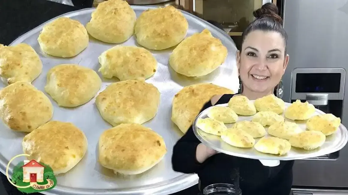 Receita de Pão de Queijo de Colher: Um Sabor Que Derrete na Boca e Encanta