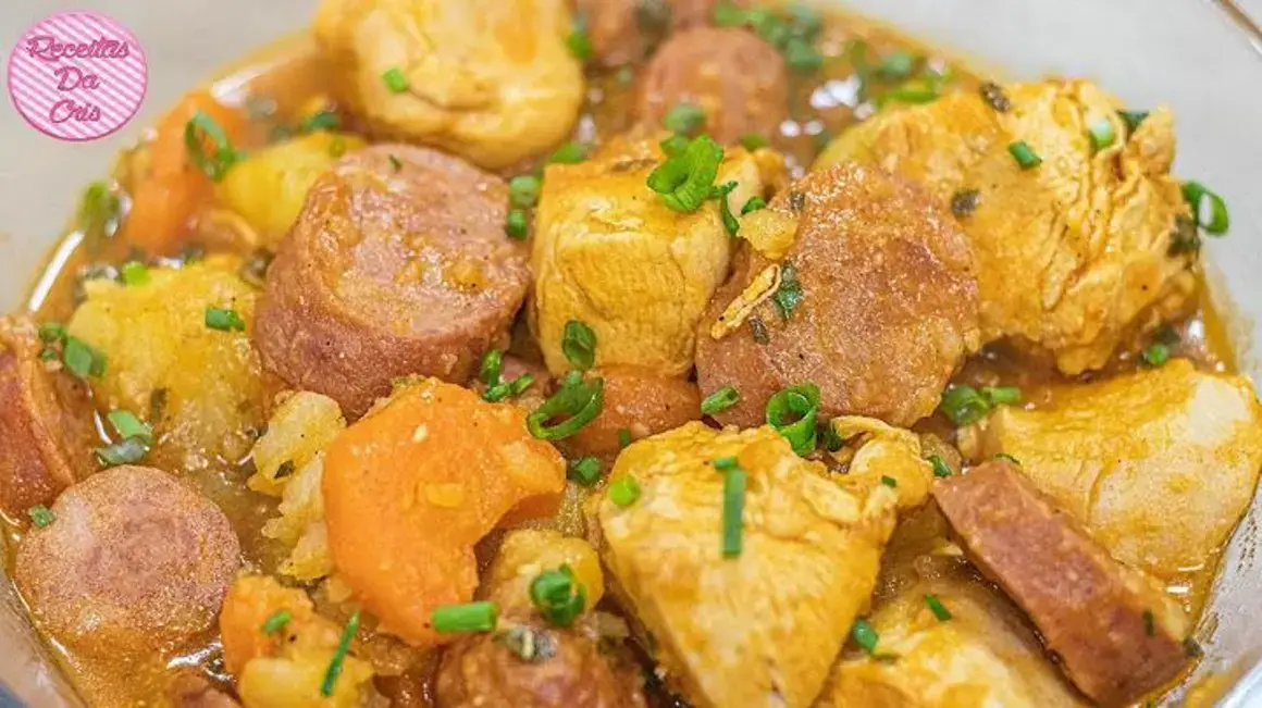 Receita de Peito de Frango ao Molho com Calabresa: Uma Mistura Simples e Deliciosa