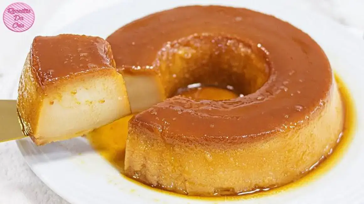 Receita de Pudim Engana Visita de Biscoito Tipo Maizena Rápido e Prático