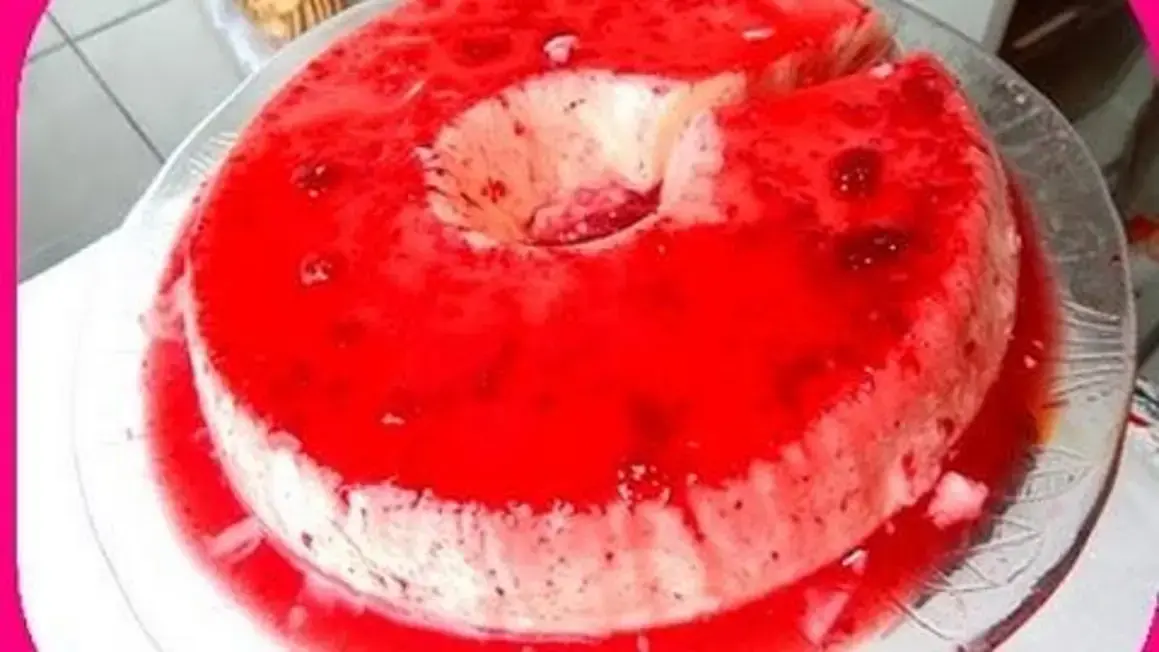 Receita de Pudim Gelado com Cobertura de Geleia: A Delícia que Eu Adoro Fazer