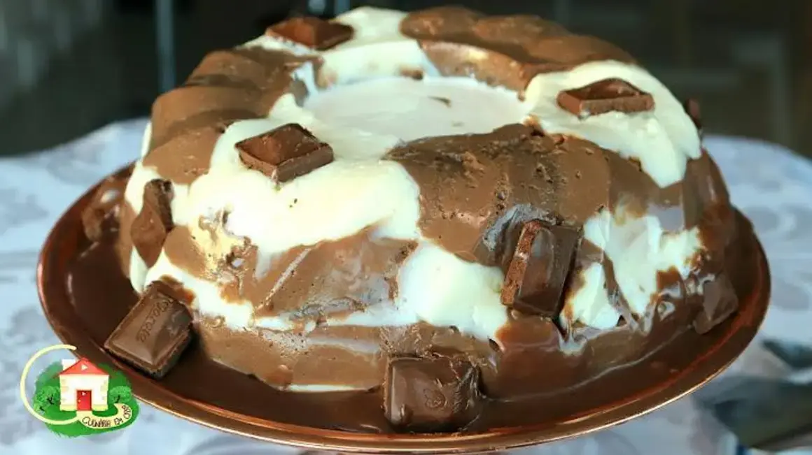 Receita de Pudim Mármore Econômico para Garantir Sobremesa na Sua Mesa