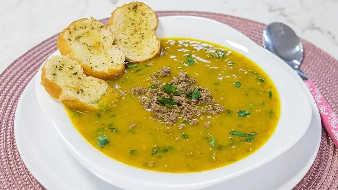Receita de Caldo de Abóbora com Carne Moída: Simples, Rápido e Delicioso!