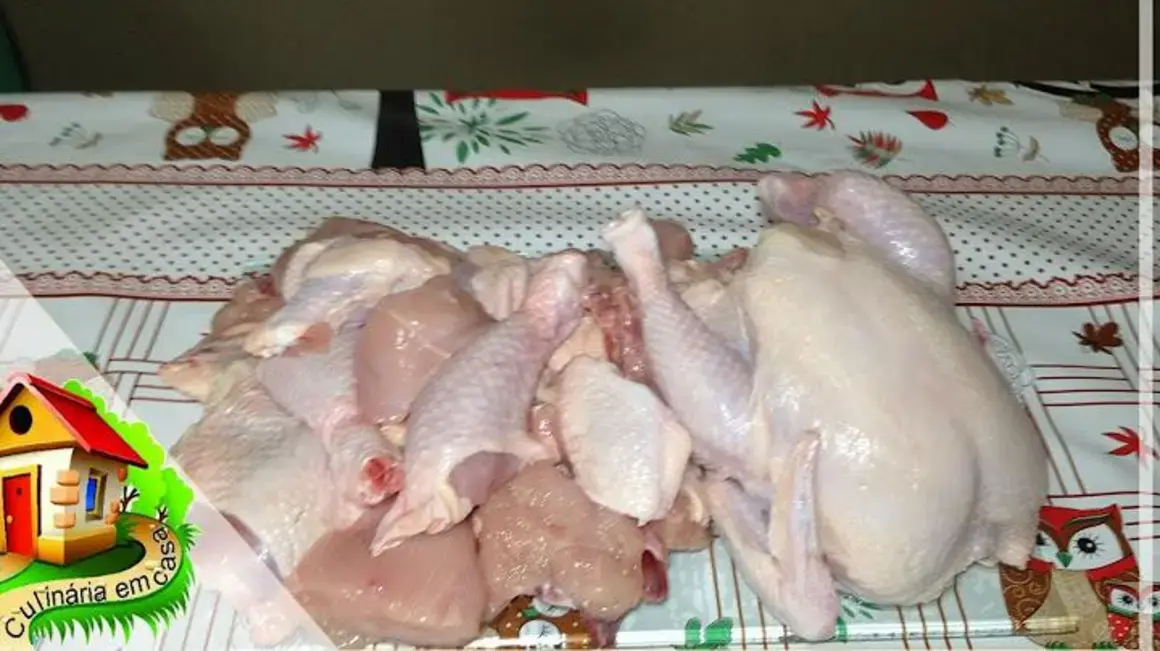 Receita de Como Cortar um Frango em 26 Pedaços de Forma Prática e Eficiente