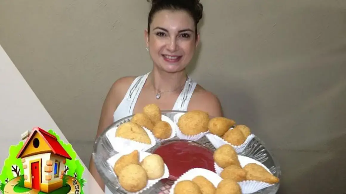 Receita de Coxinha de Frango Super Fácil e Saborosa para Fazer em Casa