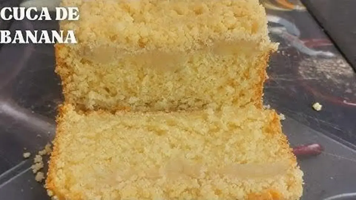 Receita de Cuca Fofo e Farofa Crocante: Um Dois em Um Para Apreciar