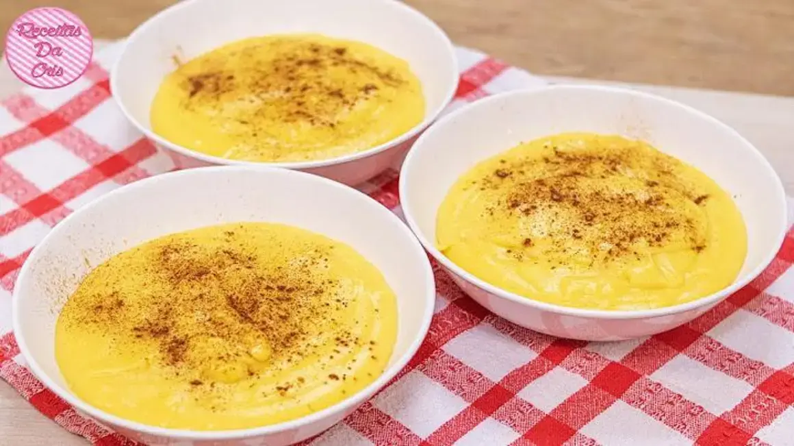 Receita de Curau Cremoso de Milho de Lata Pronto em Instantes e Delicioso