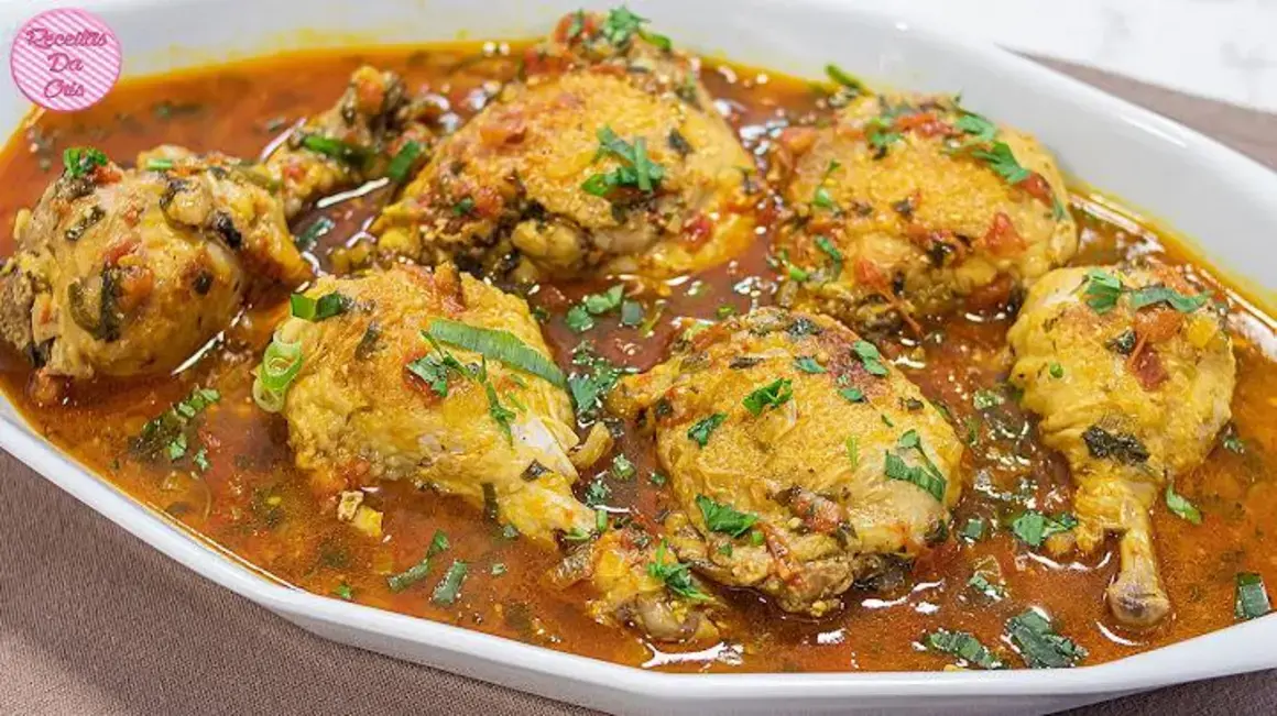 Receita de Frango ao Molho na Panela de Pressão em Apenas 8 Minutos