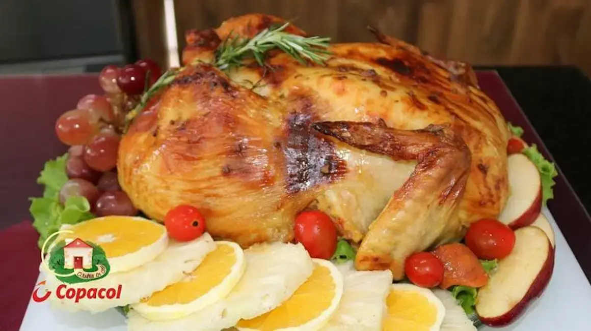 Receita de Frango Desossado Recheado com Cuscuz para seu Fim de Ano Especial