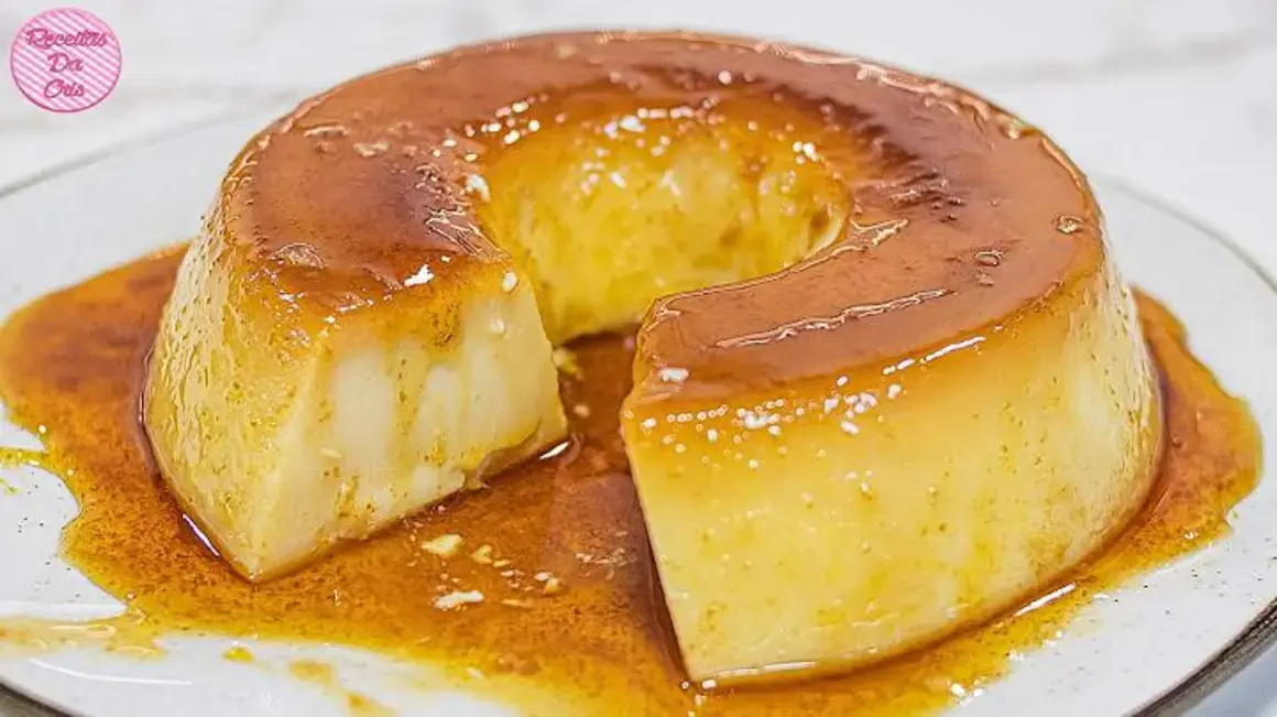 Receita de Pudim super cremoso com 2 pães e sem leite condensado for tal, é econômico!