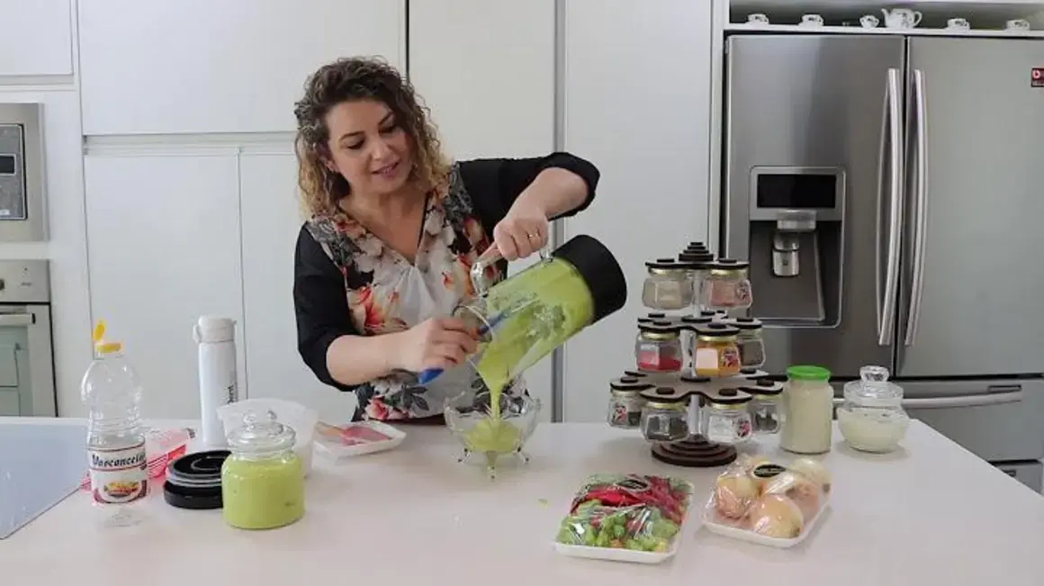 Receita de tempero de alho caseiro: Aprenda a fazer um dos melhores temperos!